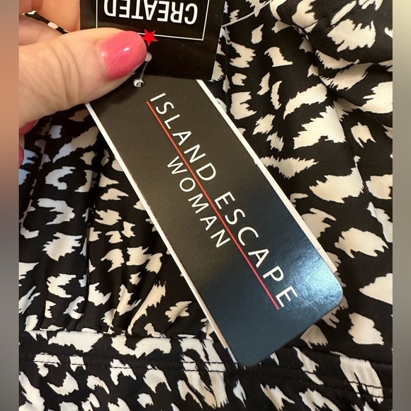 Island Escape woman 20W plus size tiered‎ tankini top NWT Macy’s - Picture 5 of 8